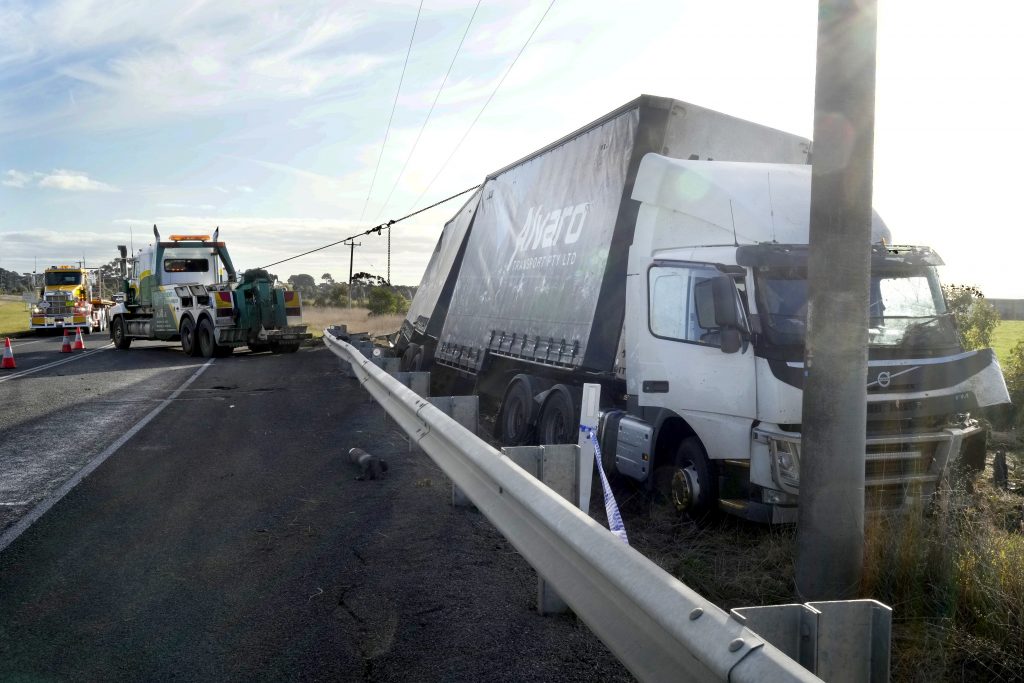 B-double Truck Rollover Injures Man | Spec.com.au